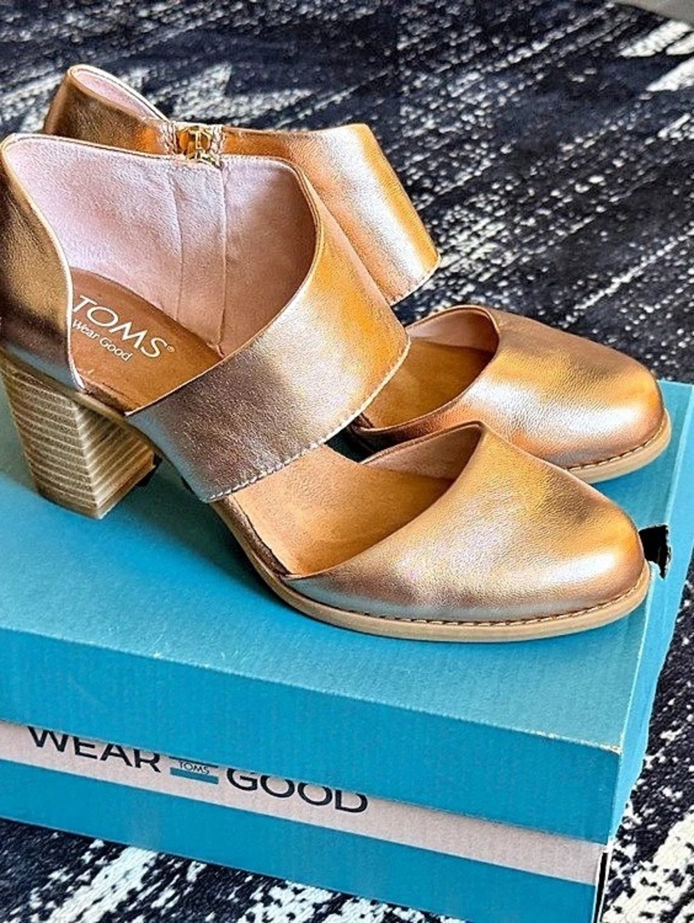 TOMS Majorca Cutout Sandal Metallic Gold Heels